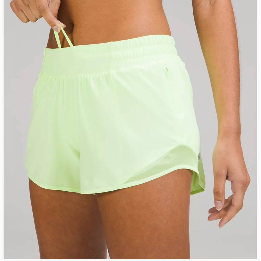 Lululemon Hotty Hot Low-Rise Lined Short 4" Size 6 Faded Zap